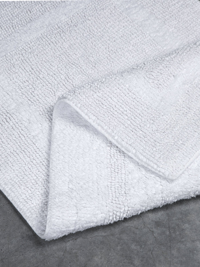 Relaxing Bathroom Rug